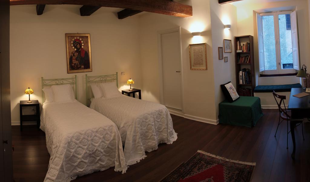 B&B Via Dell'Astrologo Cosenza Oda fotoğraf